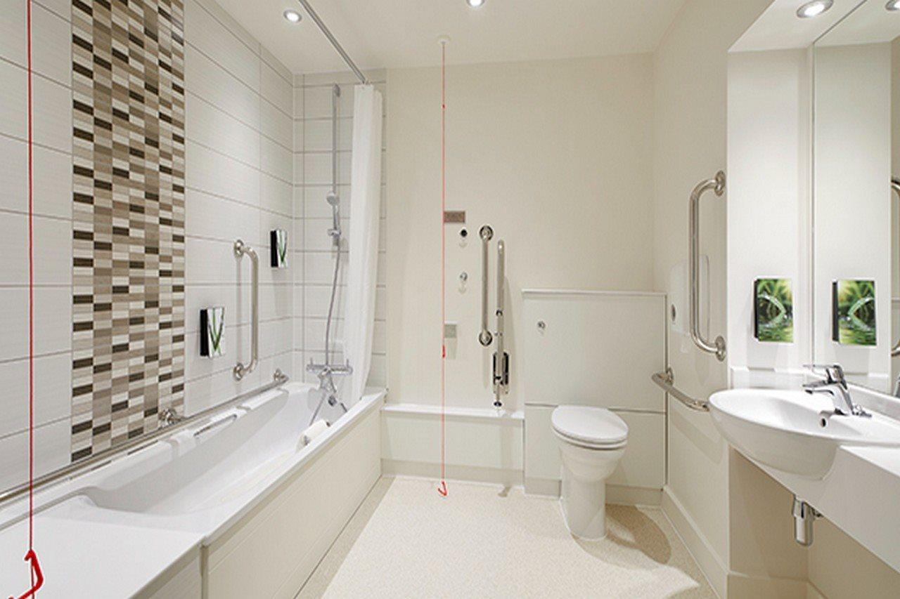 Premier Inn Manchester Чедл Экстерьер фото